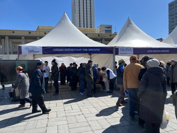 "НЭЭЛТТЭЙ ХААЛГАНЫ ӨДӨРЛӨГ 2026" ЯВУУЛЫН ЭМНЭЛГЭЭР 600 ОРЧИМ ИРГЭН ҮЙЛЧЛҮҮЛЖЭЭ | Улсын Хоёрдугаар Төв Эмнэлэг